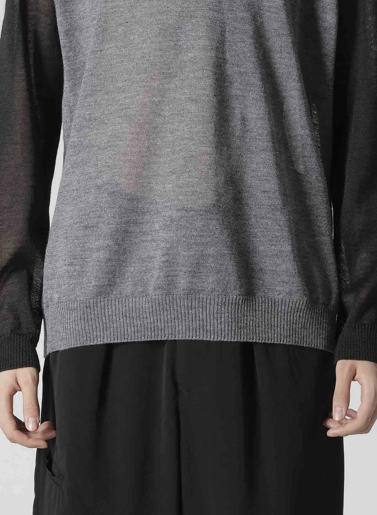 12G PULLOVER KNIT WITH LOGO