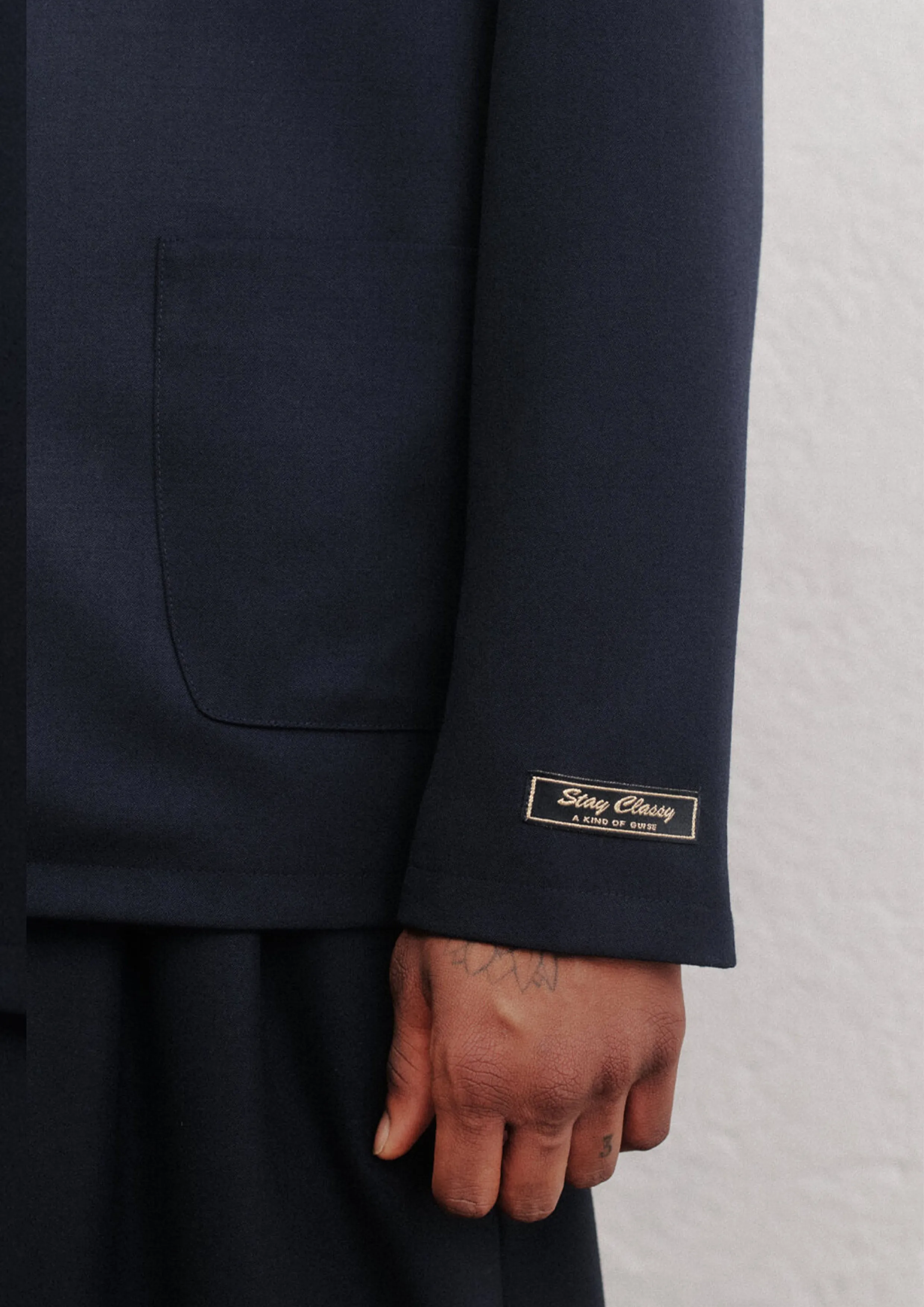 A KIND OF GUISE - DECONSTRUCTED PEAK BLAZER NAVY