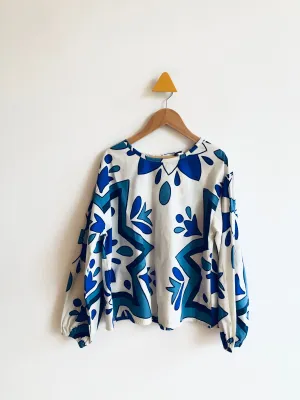 Block Print Top (tiny mark on flower) // 14Y