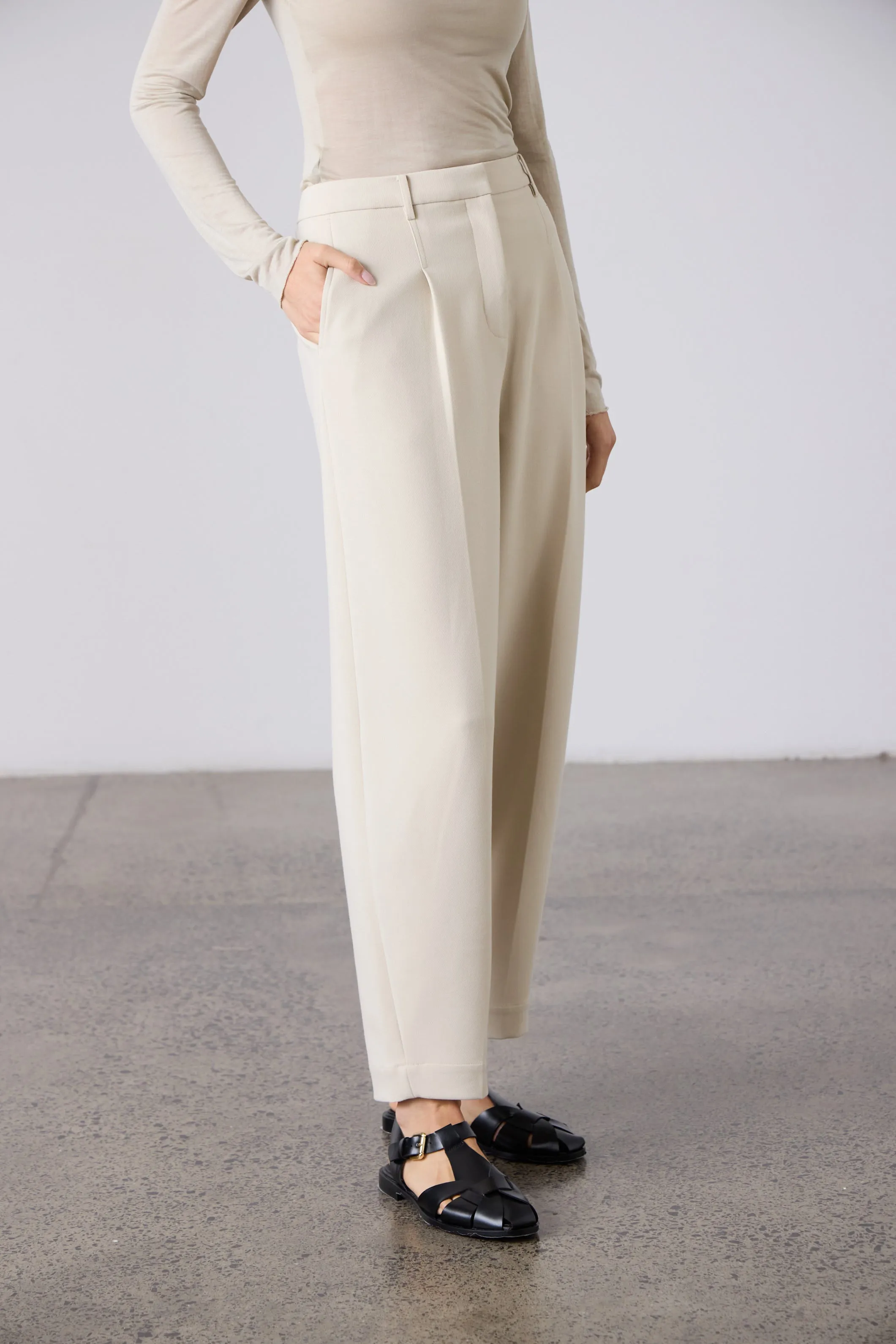 Britta Barrel Leg Trouser - Bone