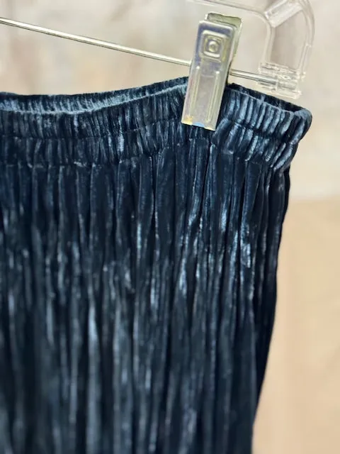 CF14-16 CRUSHED VELVET BROOMSKIRTS