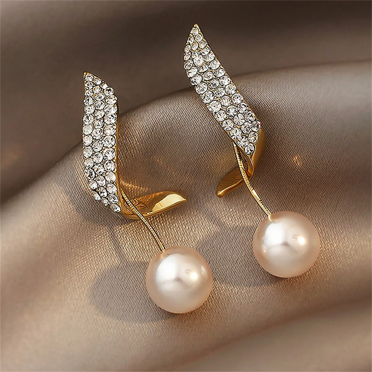 Cubic Zirconia & Pearl Ribbon Ear Jackets
