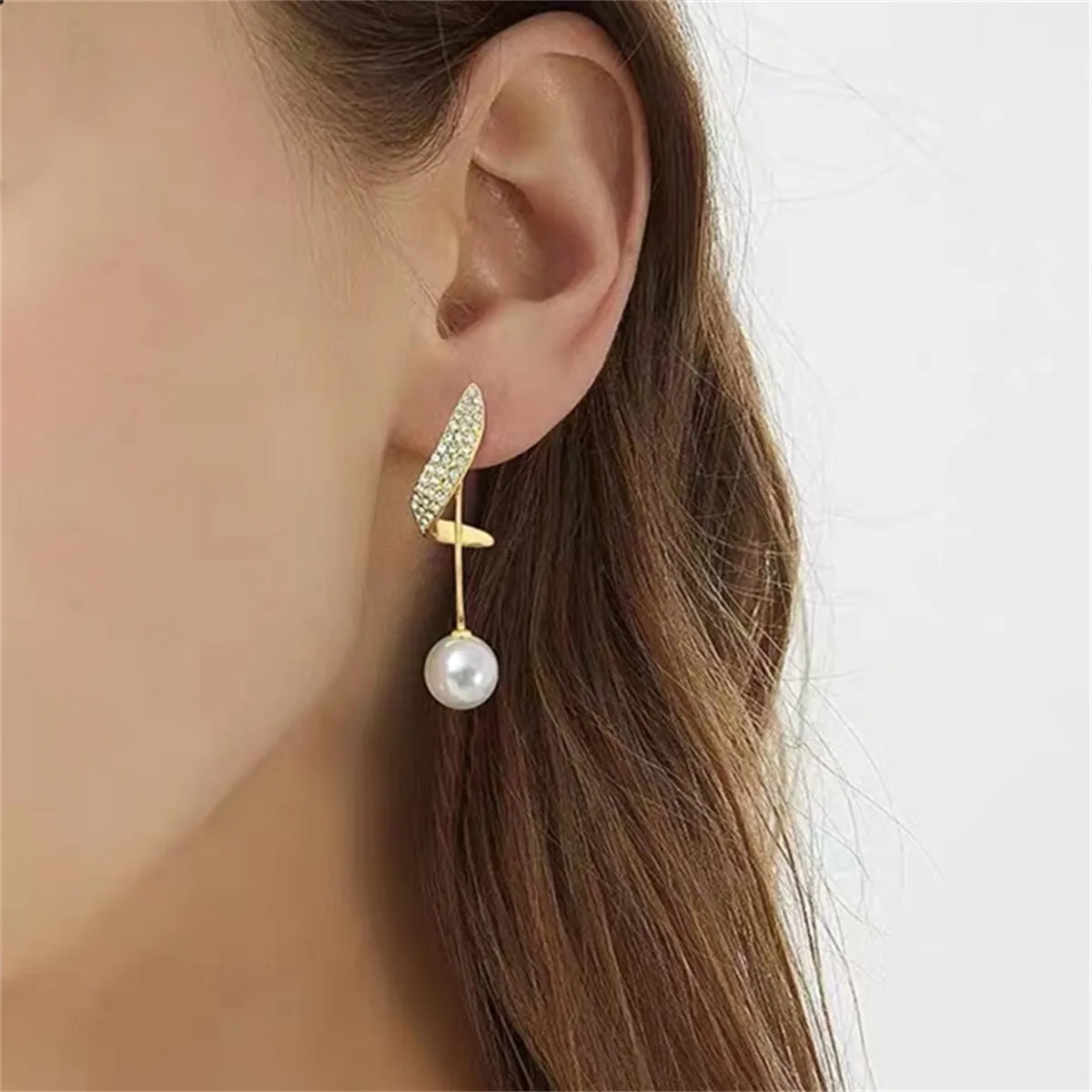 Cubic Zirconia & Pearl Ribbon Ear Jackets