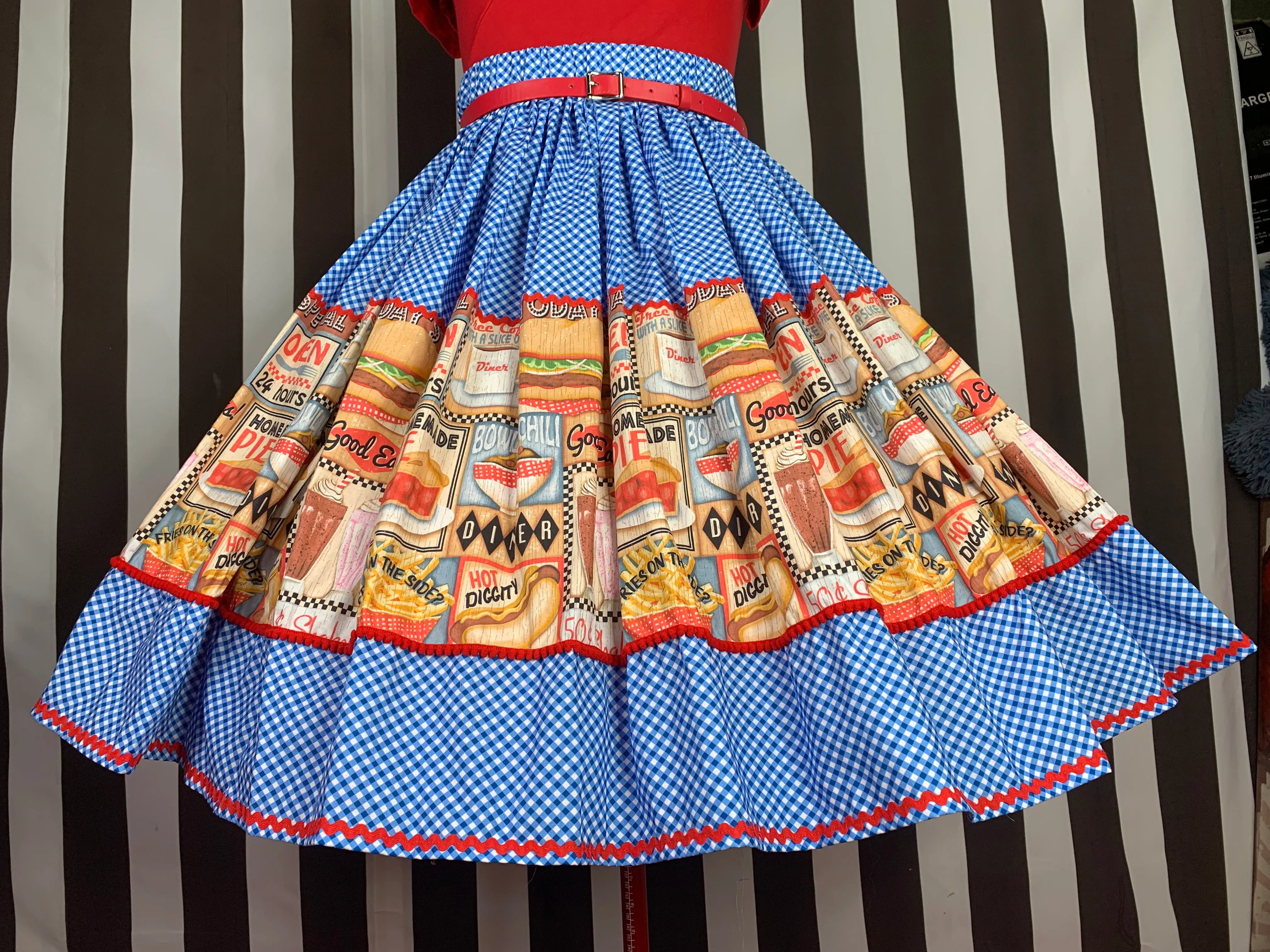 Diner print skirt