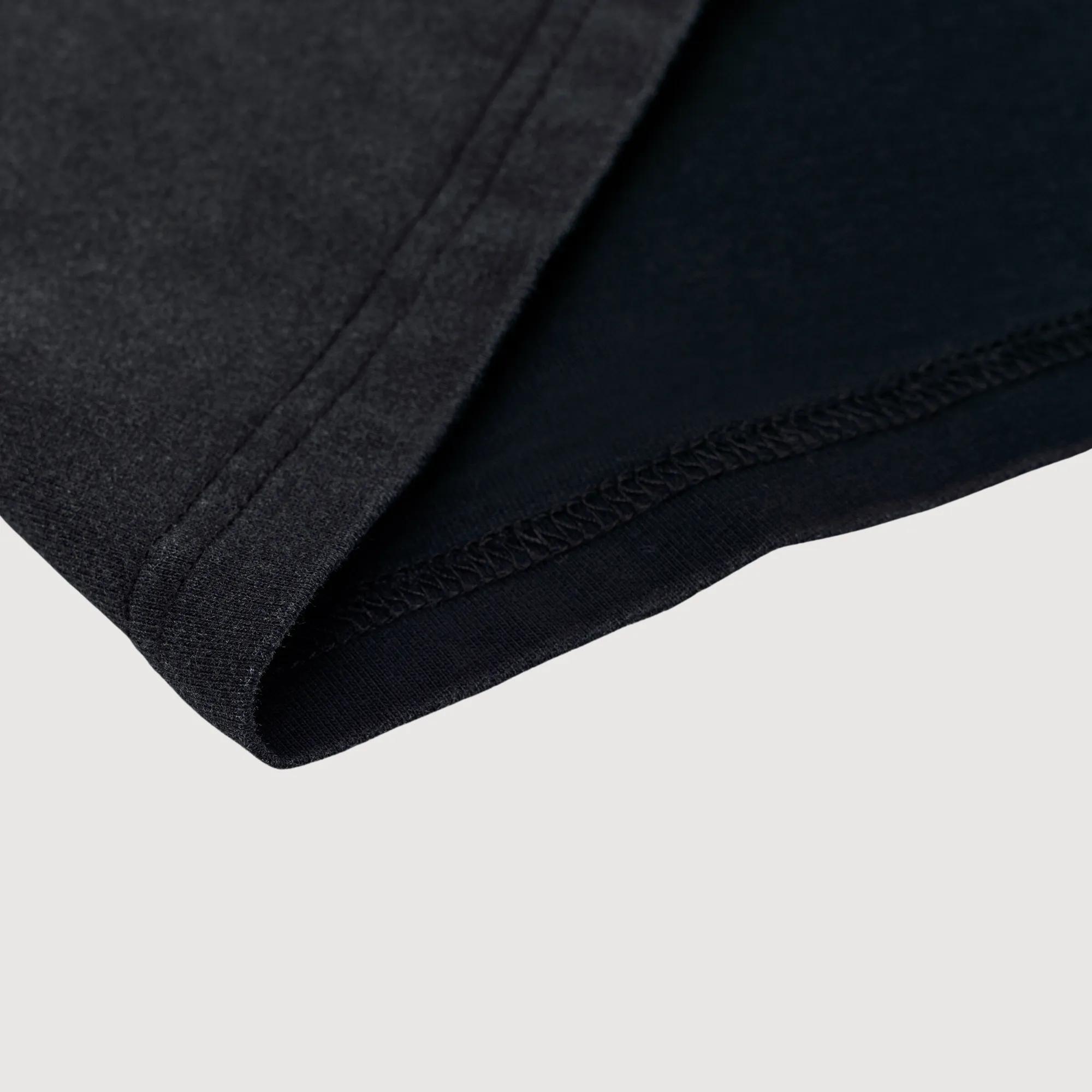 Dyed Black T-Shirt x Drop Shoulder Oversized T-Shirt