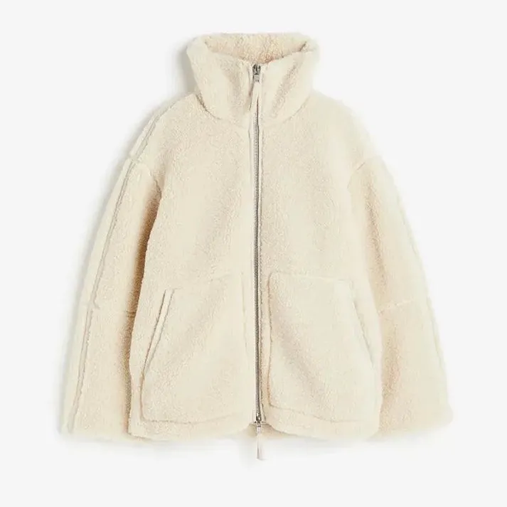 Elegant and cozy women's teddy winter coat for warmth