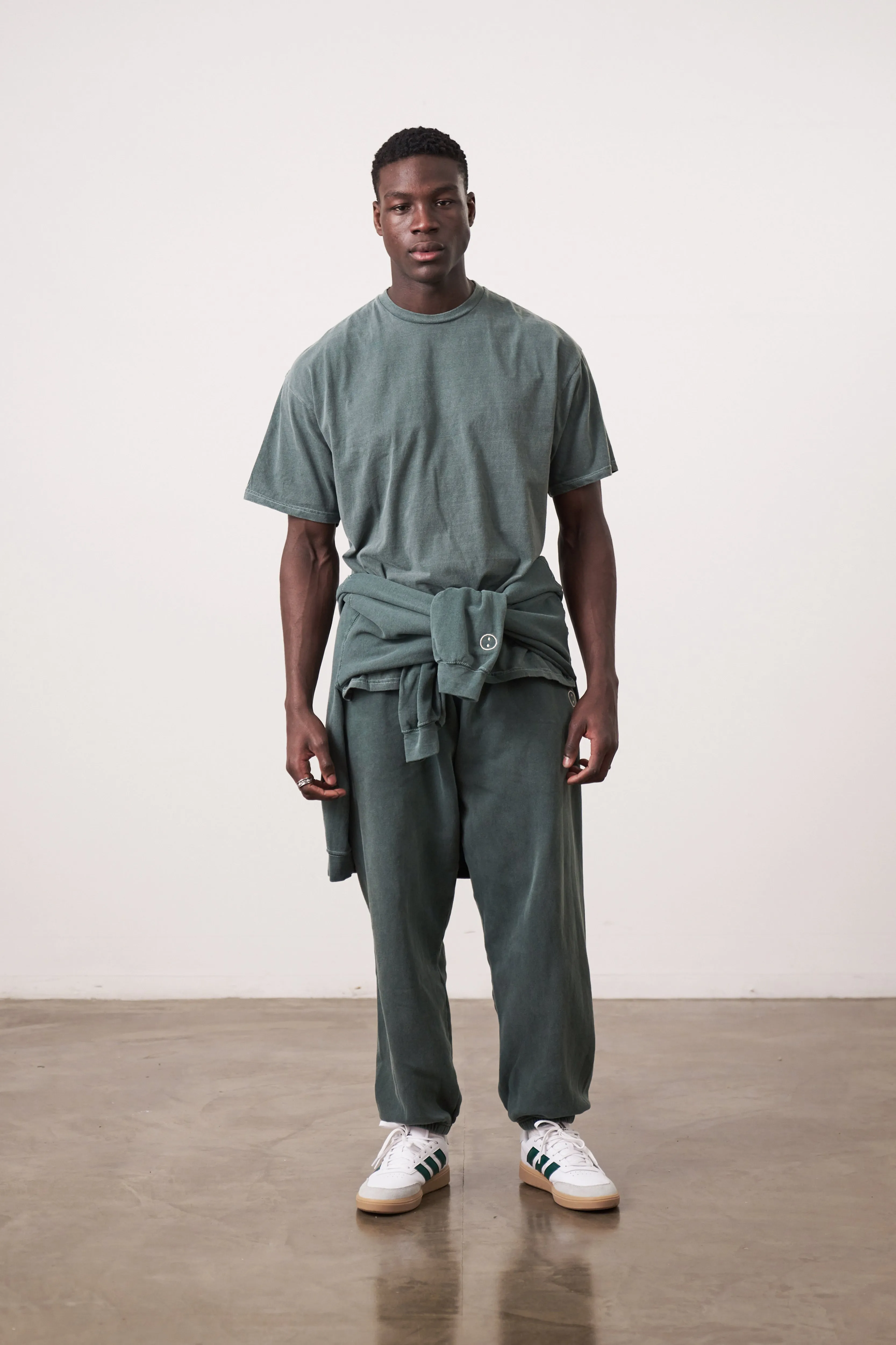 Essentials Vintage Washed Tee - Forest