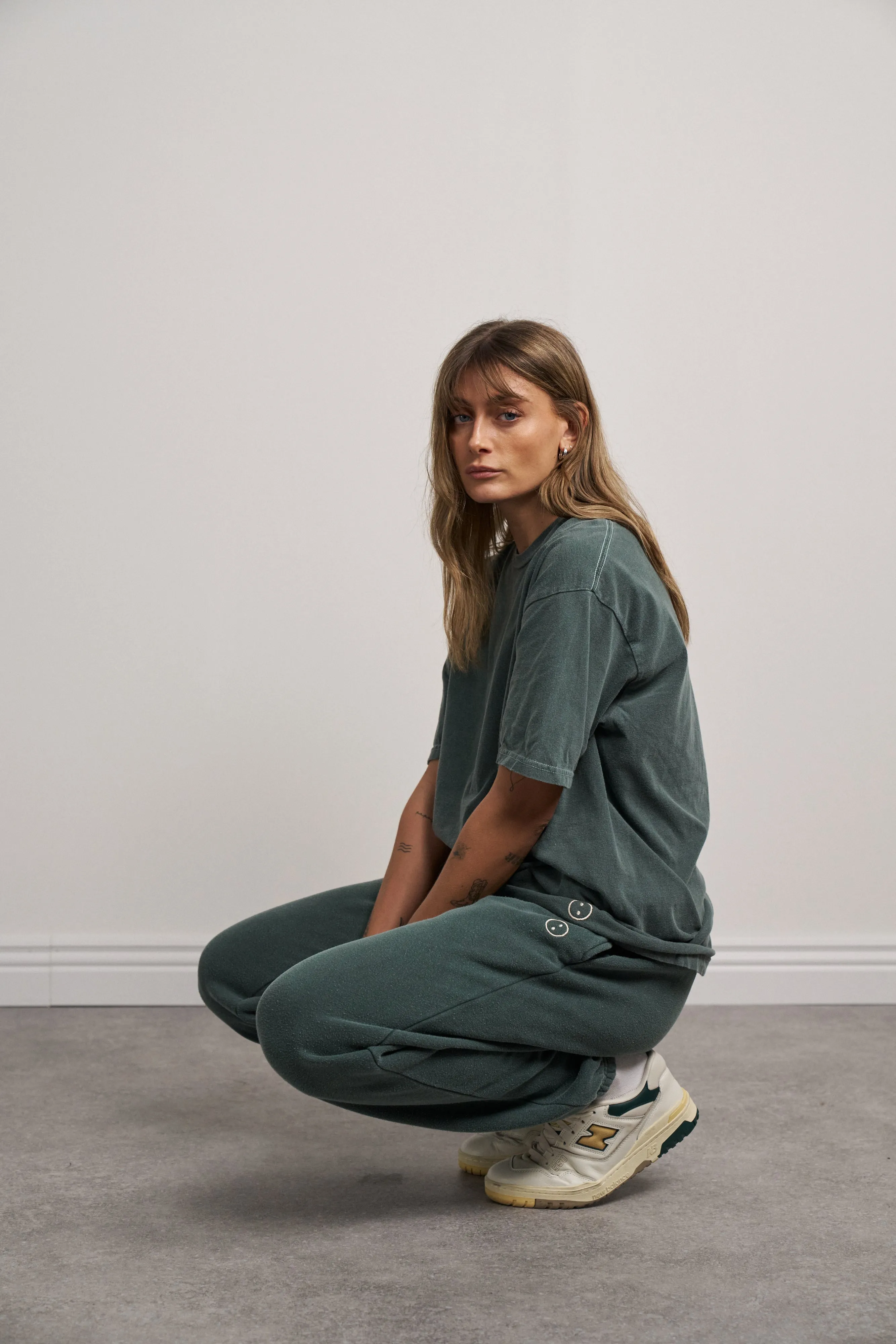 Essentials Vintage Washed Tee - Forest