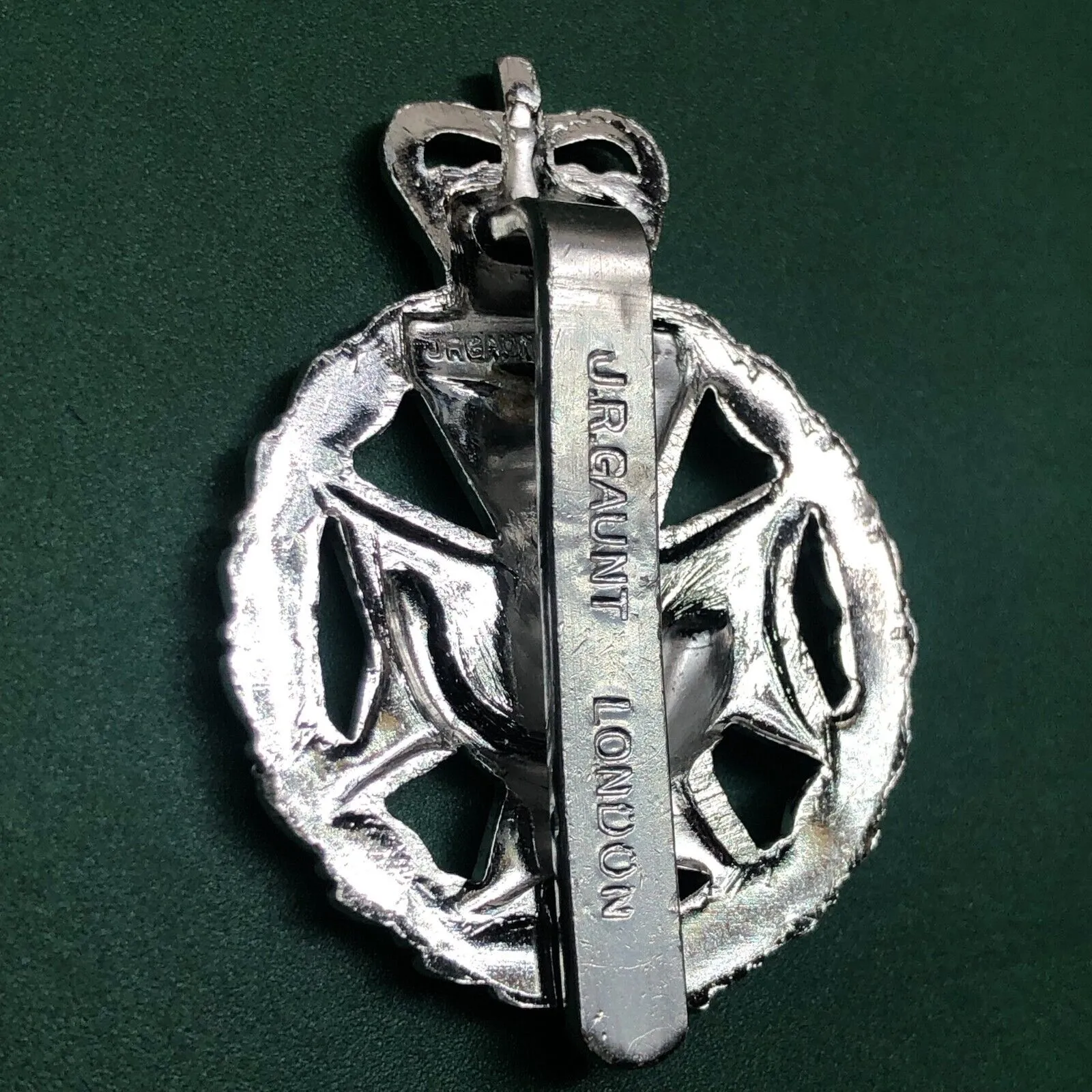 Genuine British Army Cap Badge - Green Jackets Brigade