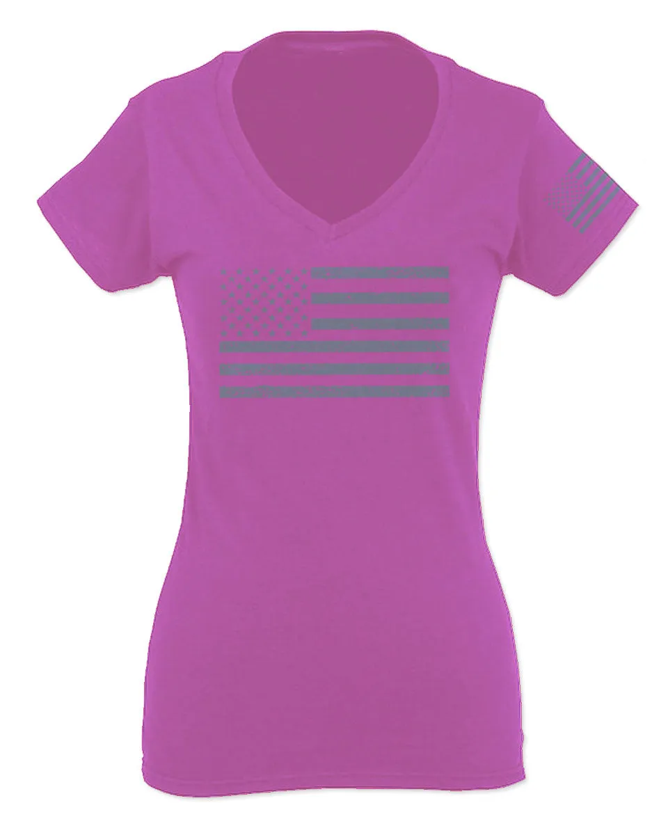 Gray America USA Patriotic American United States Vintage Flag For Women V neck fitted T Shirt
