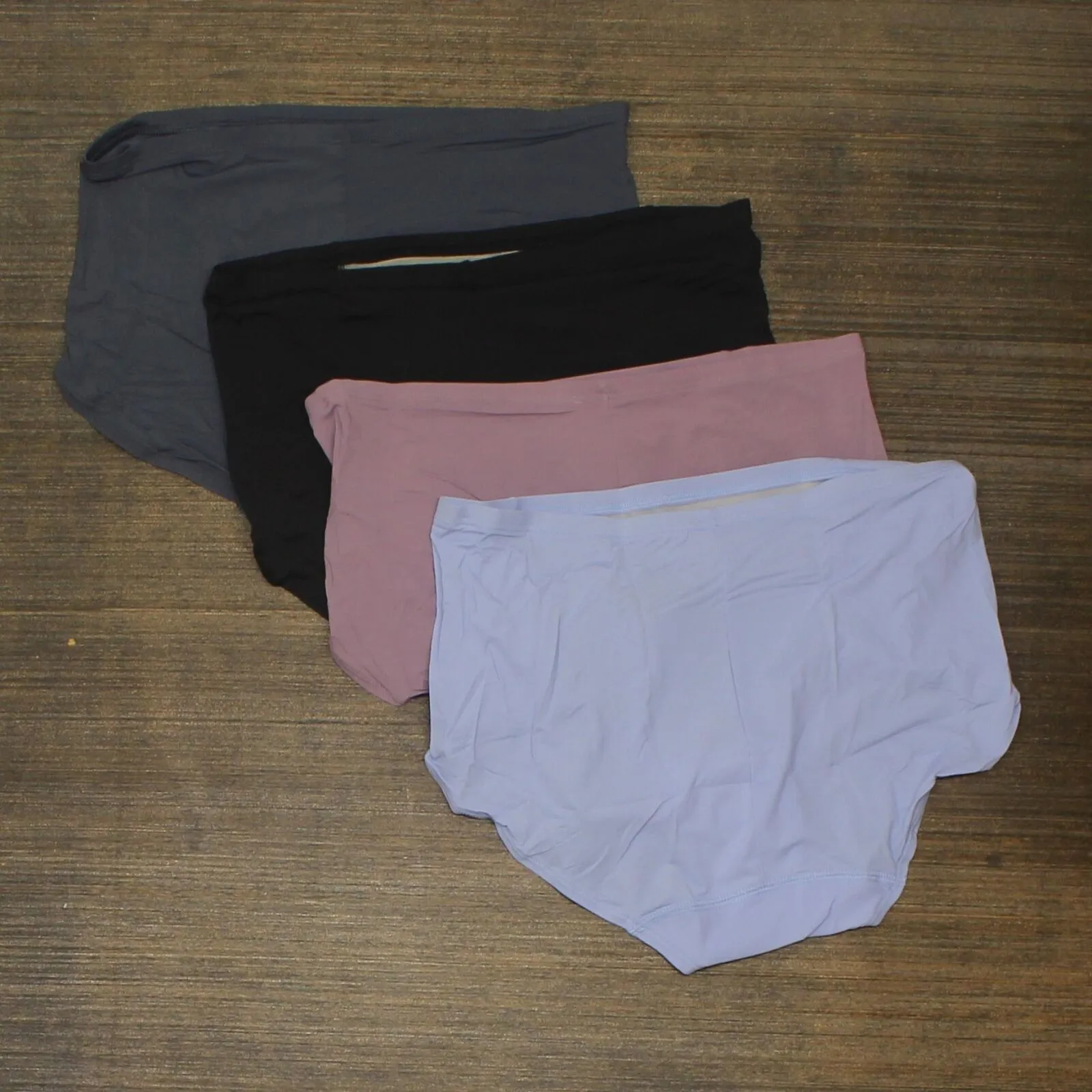 Hanes Premium Women's 4pk Tummy Control Briefs Underwear Colors May Vary M