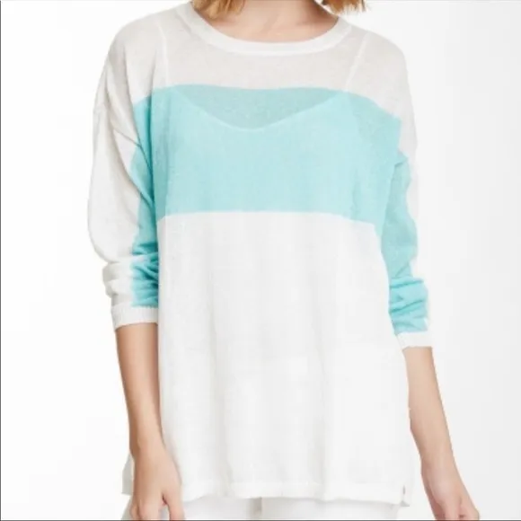 💕HP💕525 America black and white Striped sweater