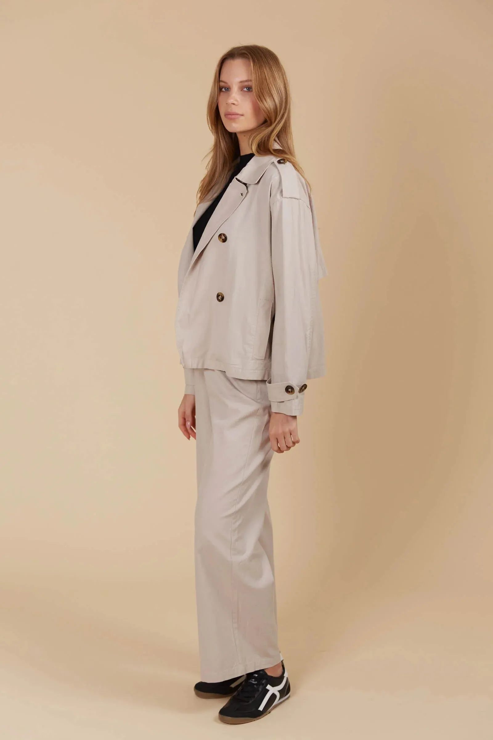 ISLE OF MINE Freya Crop Trench | Canvas