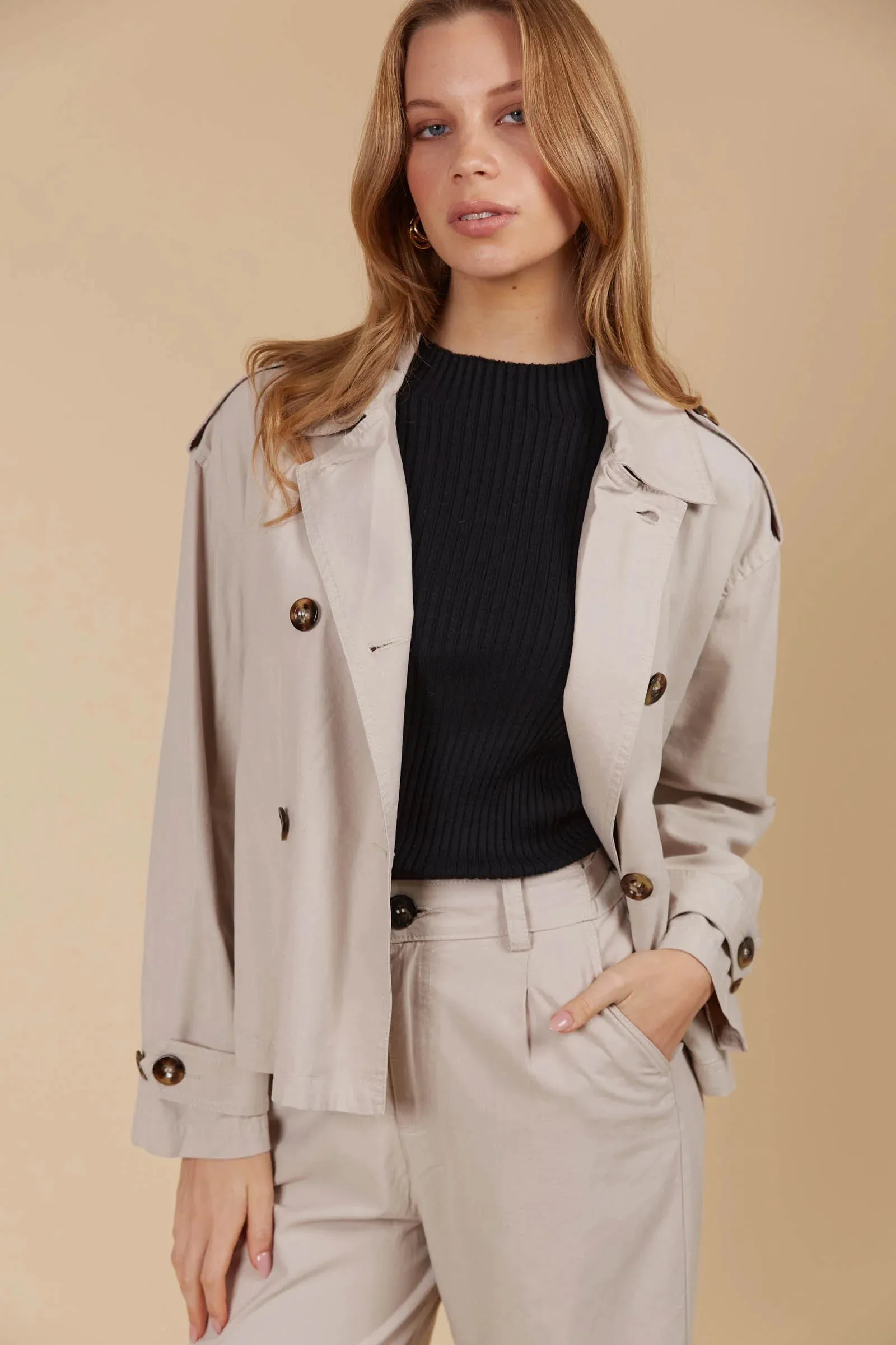 ISLE OF MINE Freya Crop Trench | Canvas