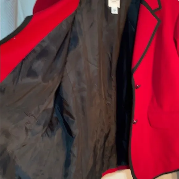 Kate Hill 20w red black accents jacket worn once