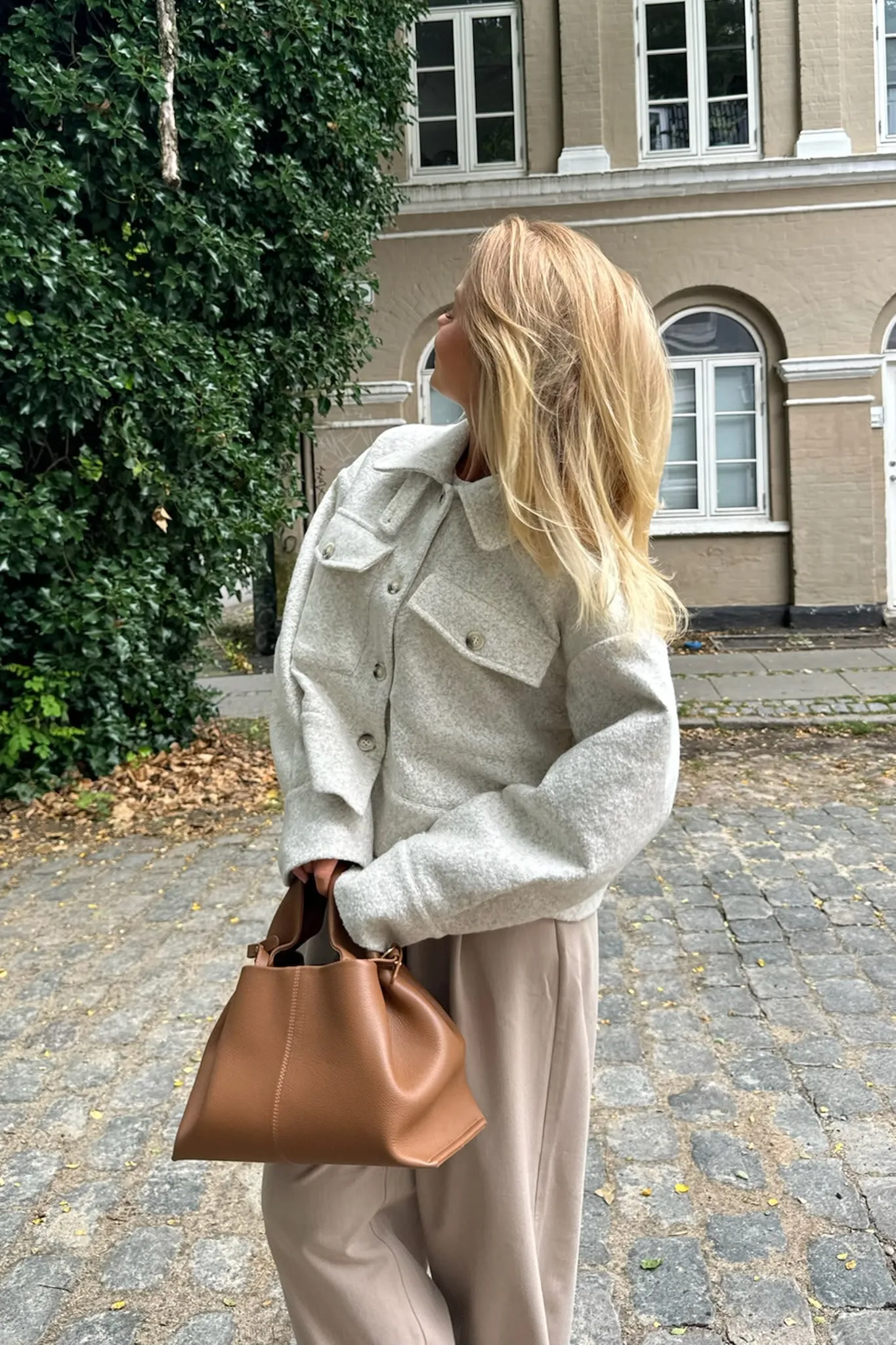 LauraIC Jakke - Sand Meleret
