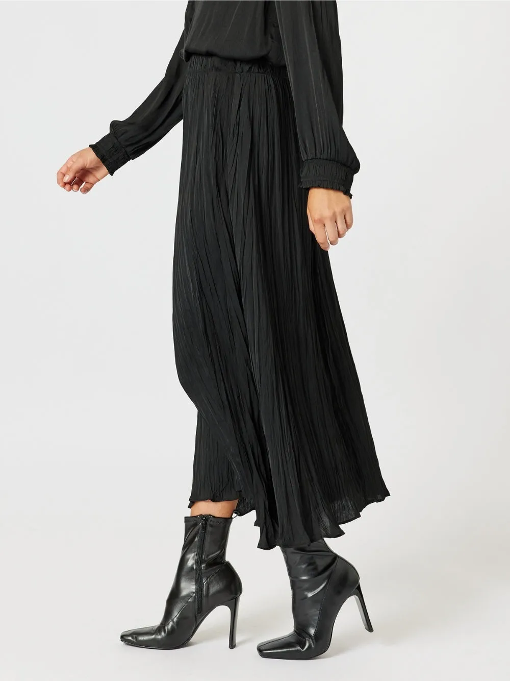 Luxe Crushed Skirt - Black