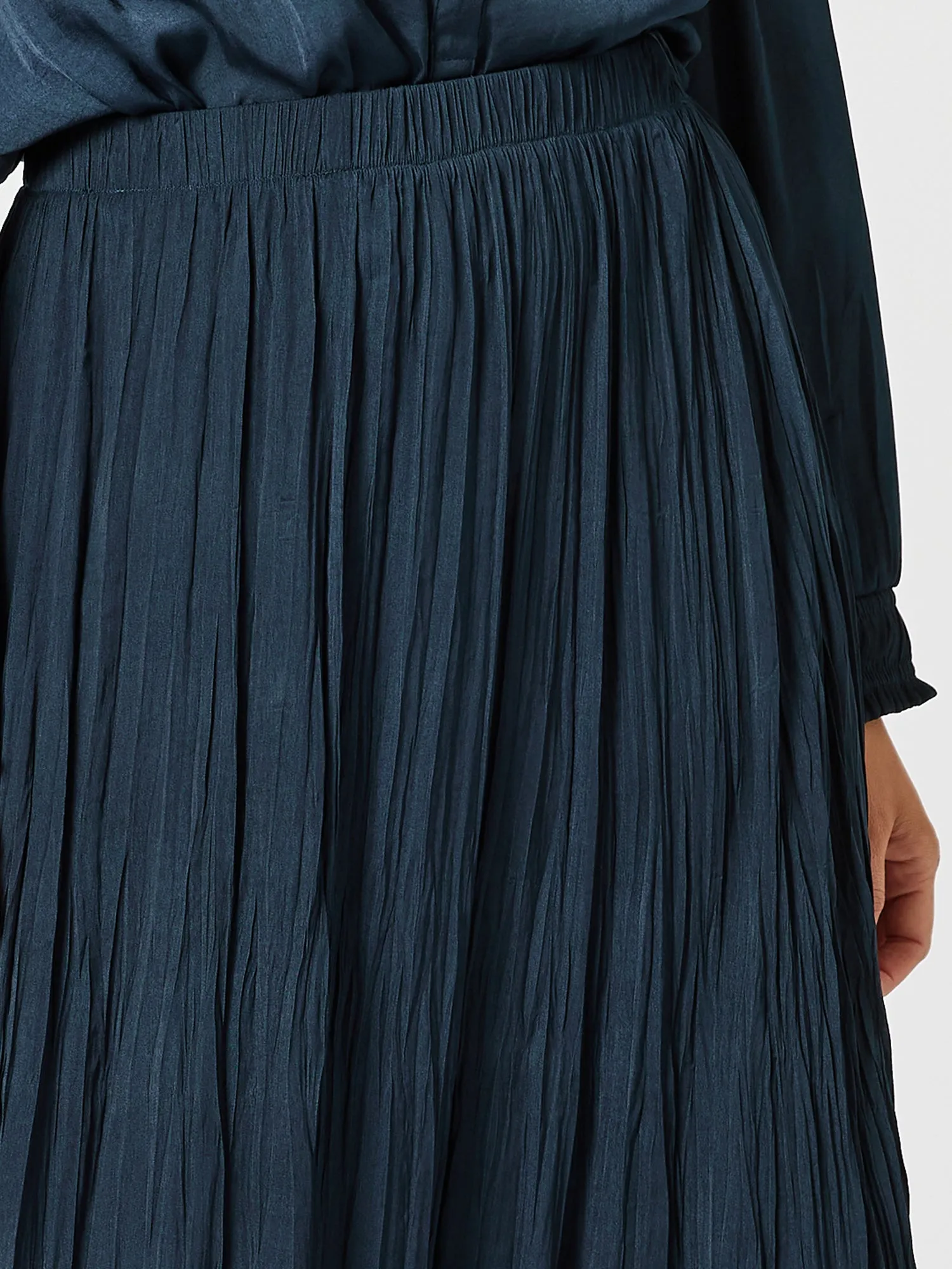Luxe Crushed Skirt - Midnight