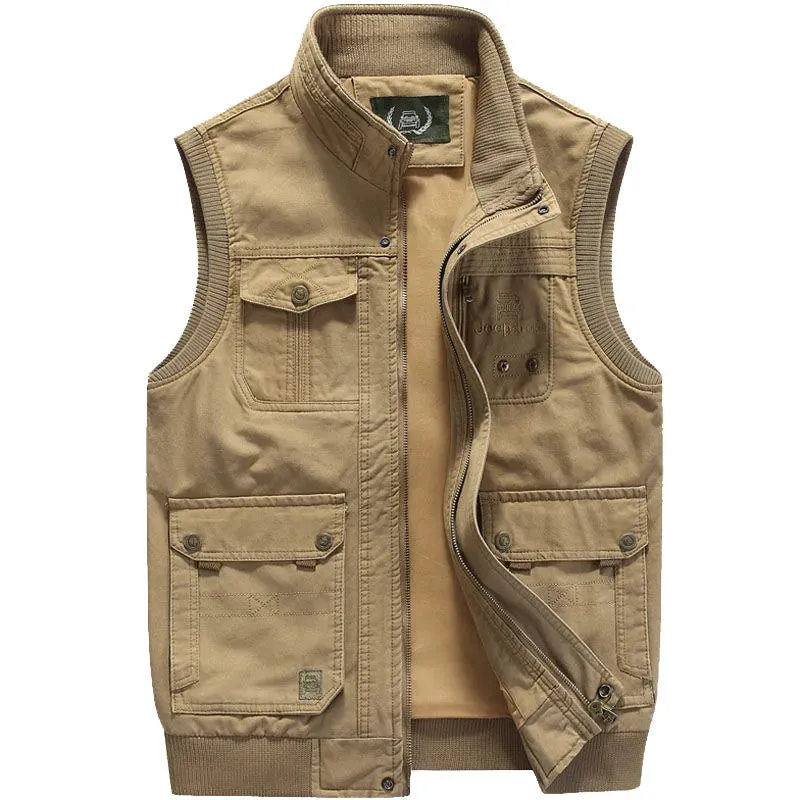 Men's rugged multi-pocket vest