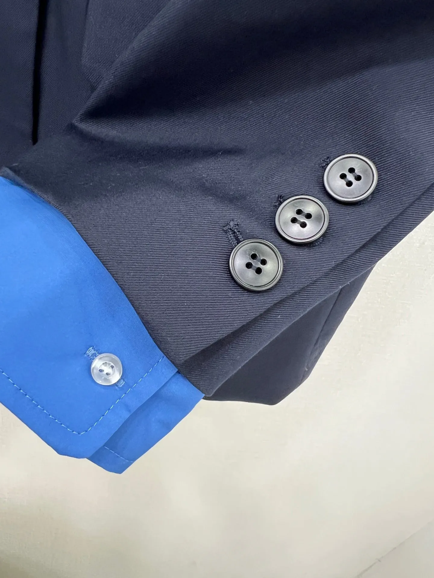 MU 25 new blazer