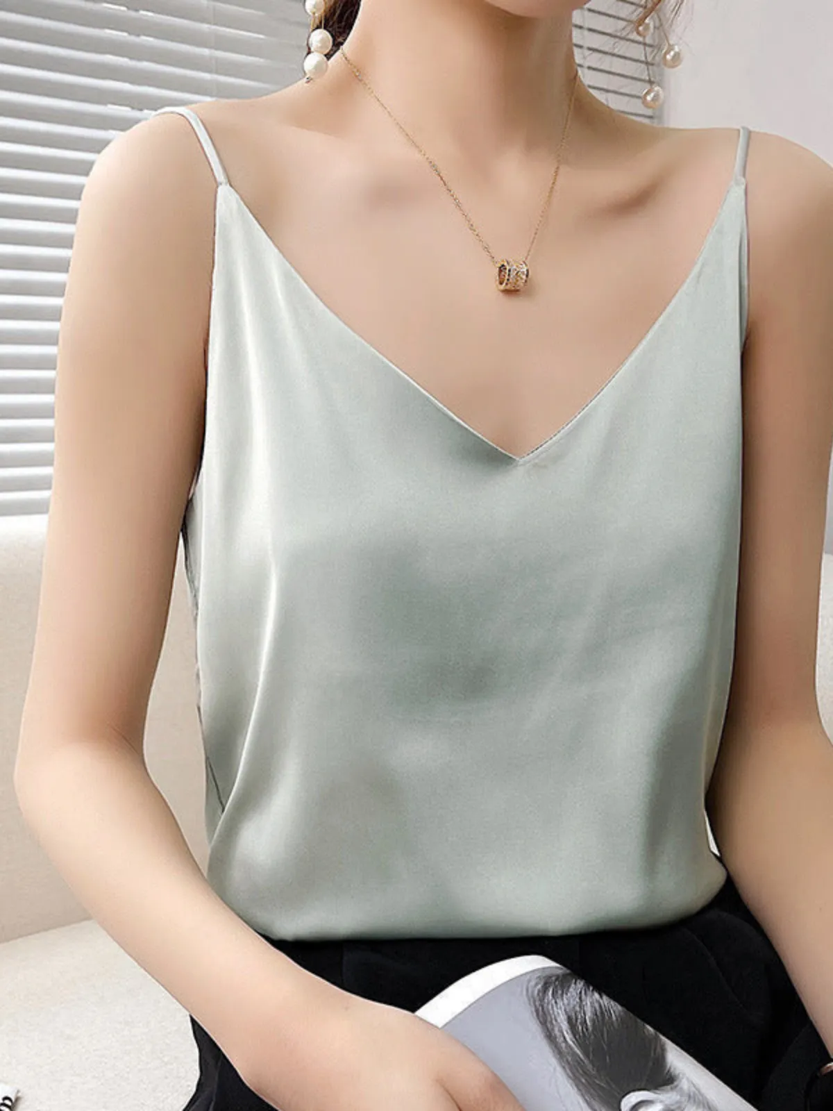Must-have Satin Bottoming Top