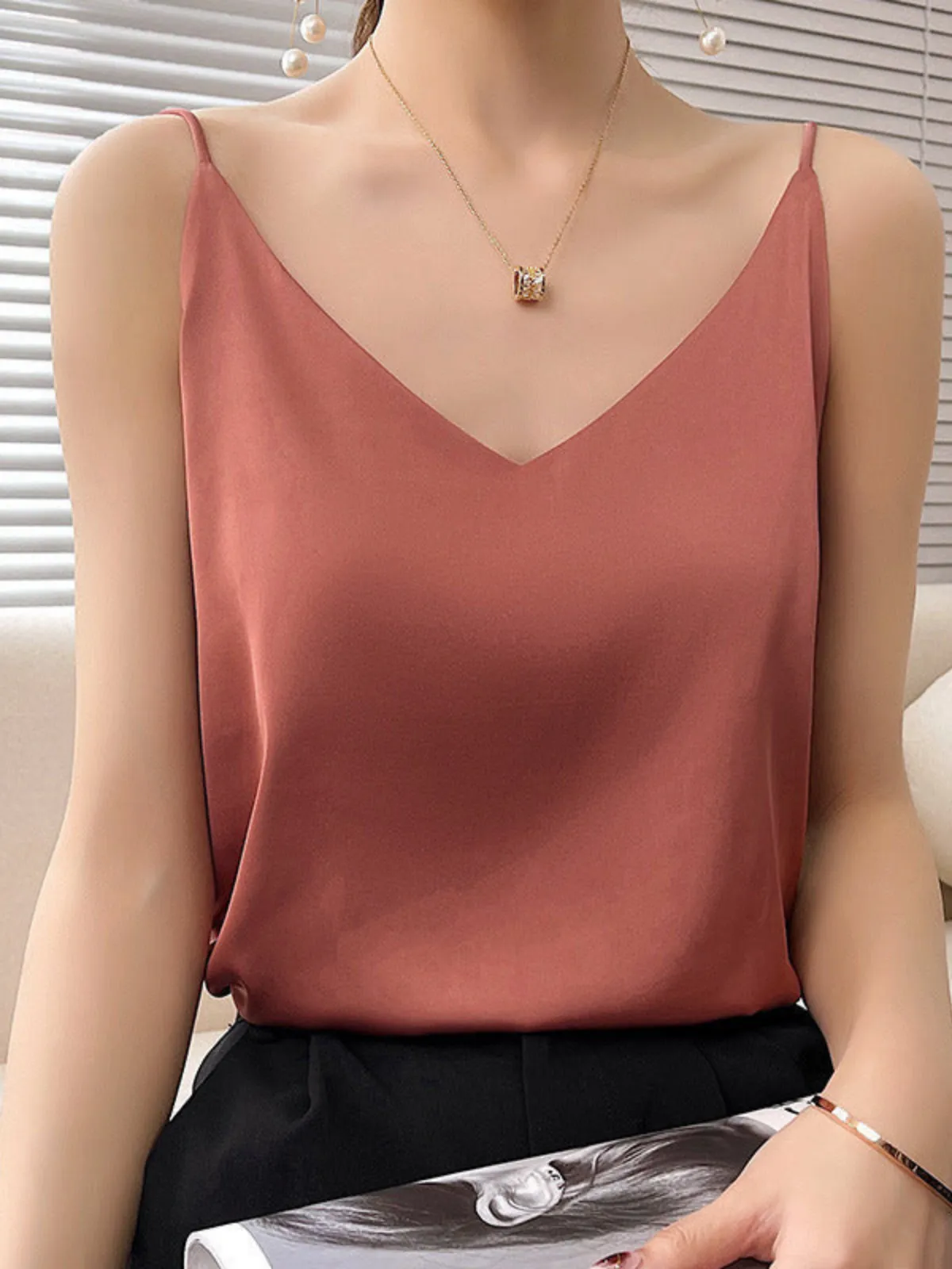 Must-have Satin Bottoming Top