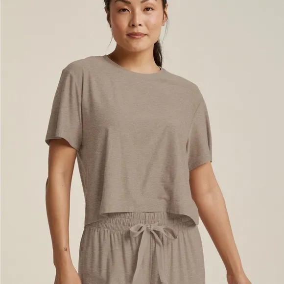 NWT Beyond Yoga Featherweight Sleep In Boxy Tee