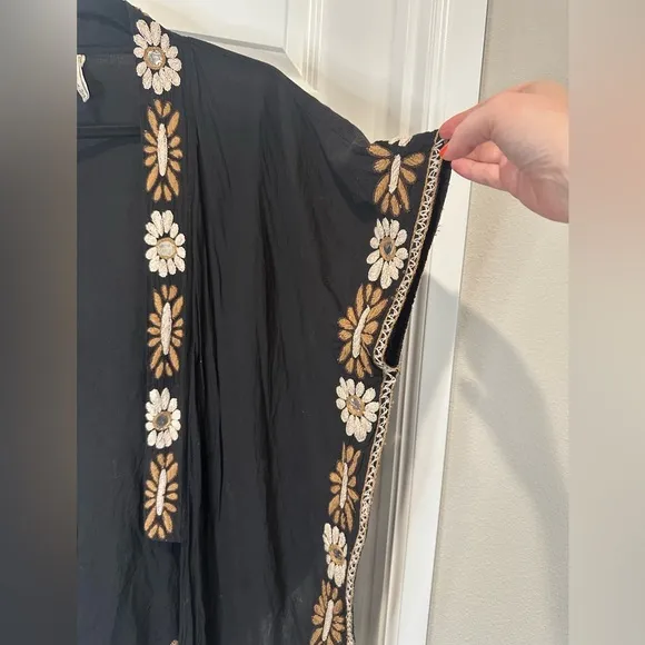 Raga Womens Black Floral Embroidered Open FrontCardigan Kimono - EUC