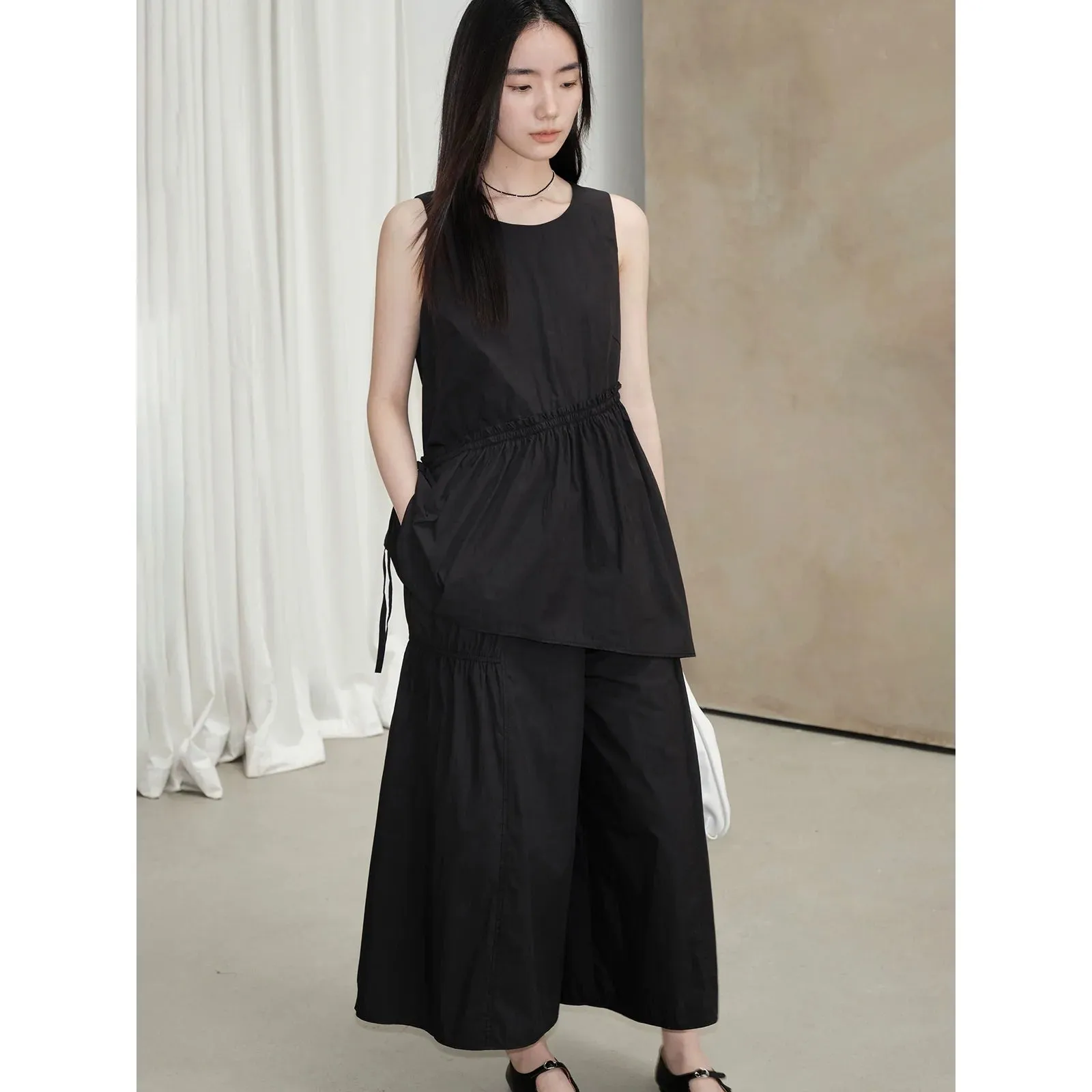 Sleeveless & Short-Sleeve Ensemble Set