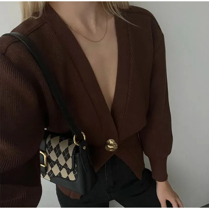 Sophisticated Deep V-Neck Knit Cardigan with Elegant Button Closure