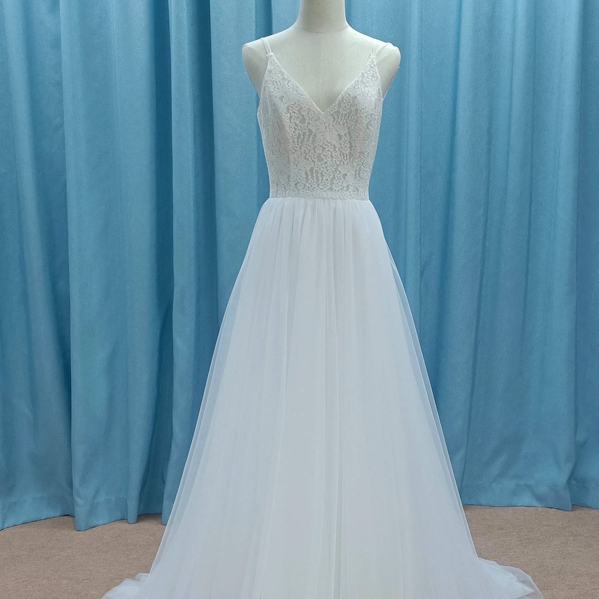 Tulle Simple V-neck Sheath Wedding Dress with Spaghetti Straps