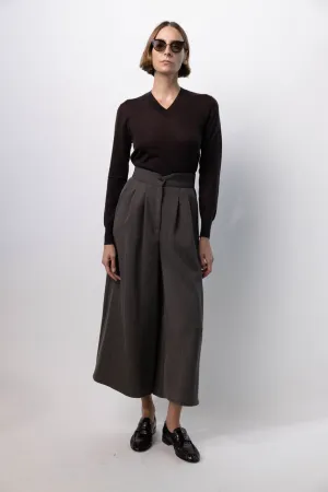 V-Neck Fitted Sweater