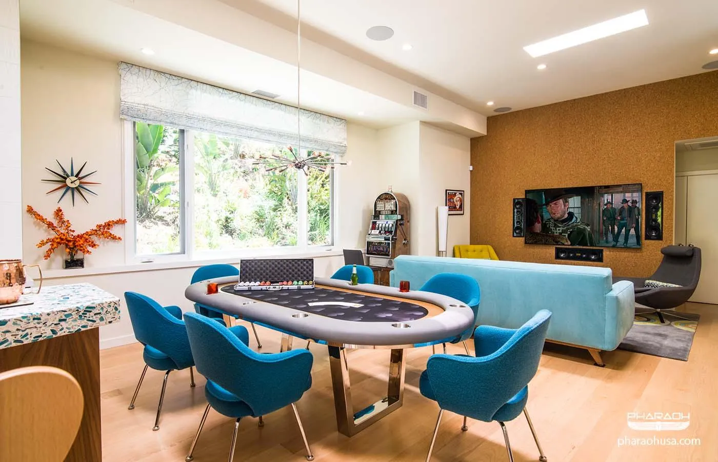 Valentino Poker Table