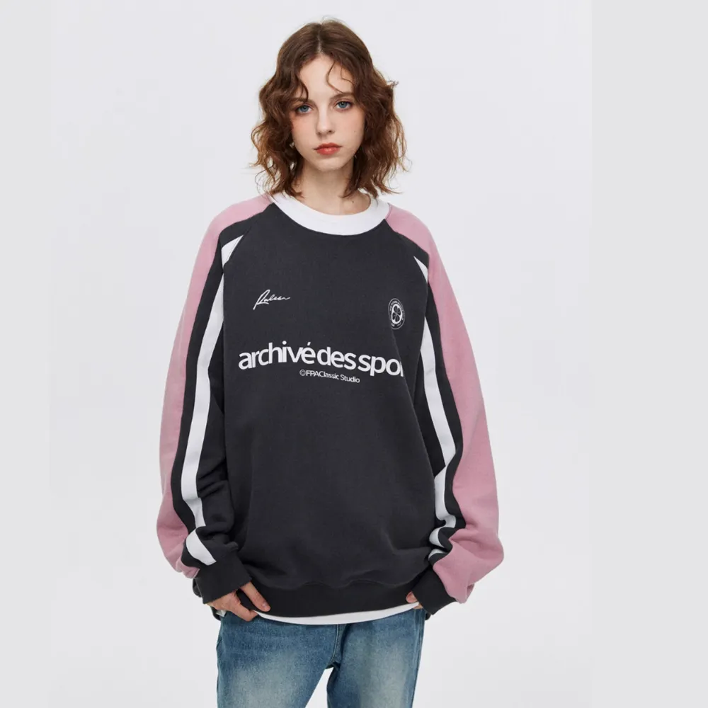 Versatile Contrasting Letter Sweatshirt
