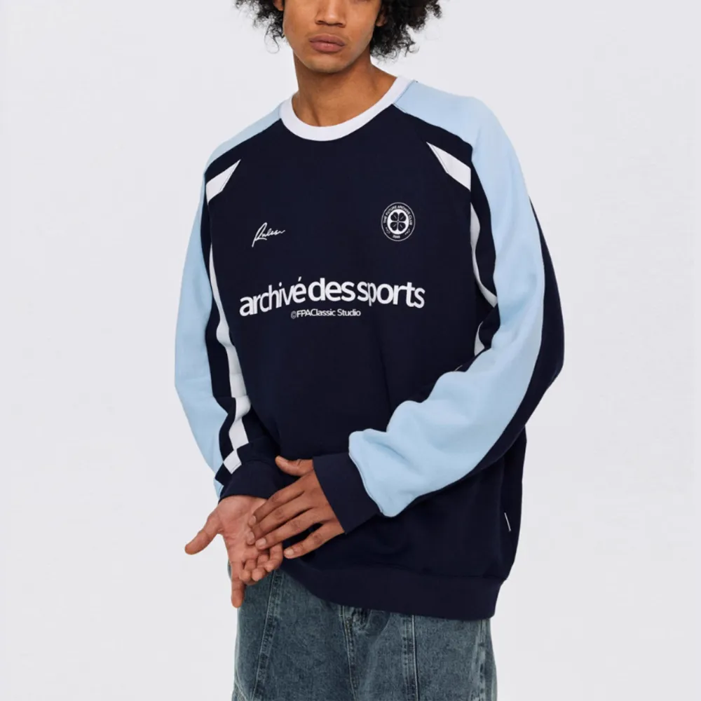 Versatile Contrasting Letter Sweatshirt