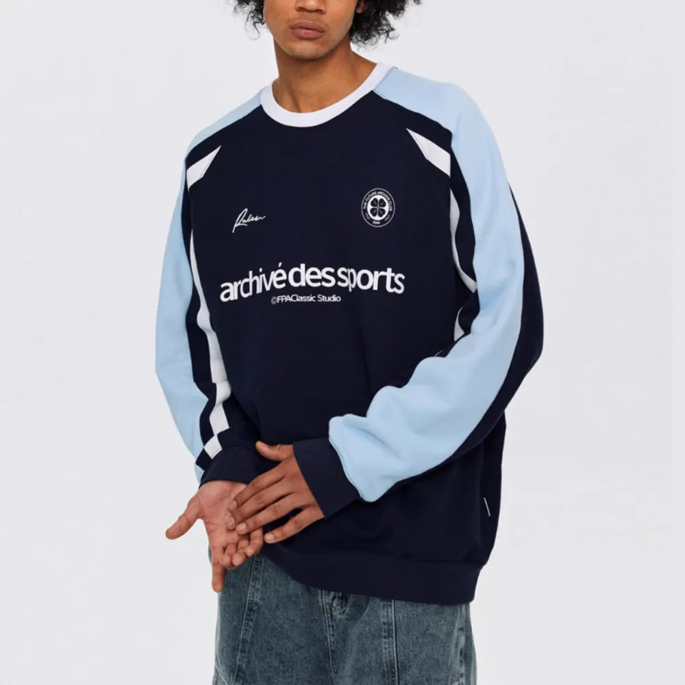Versatile Contrasting Letter Sweatshirt
