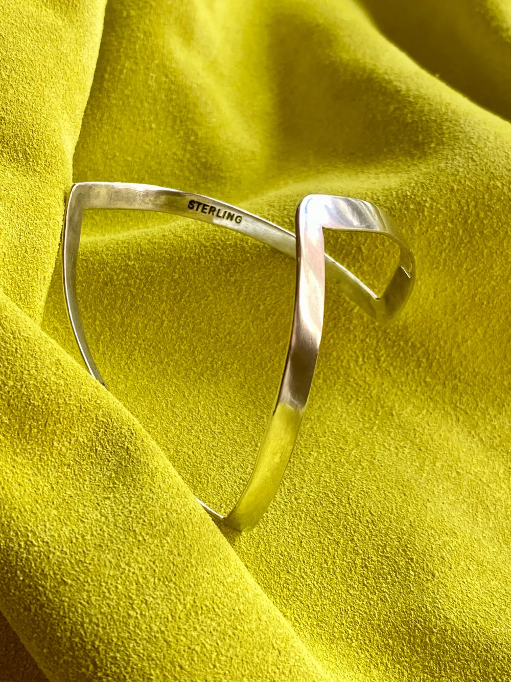 Vintage double-wishbone style bangle in solid sterling silver - 8 inch interior
