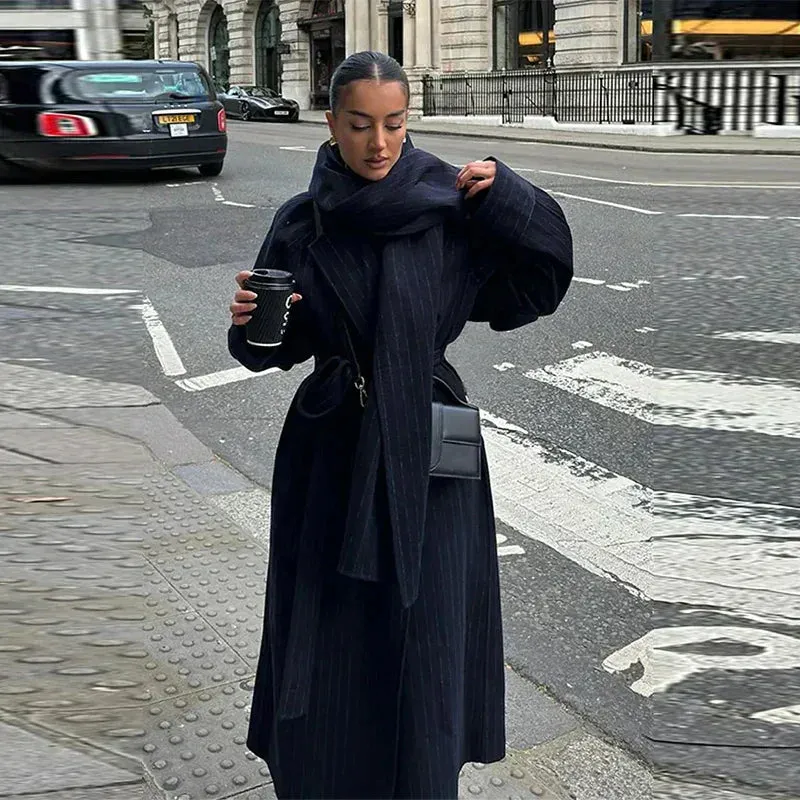 Vintage striped trench coat for women - Comfortable and versatile