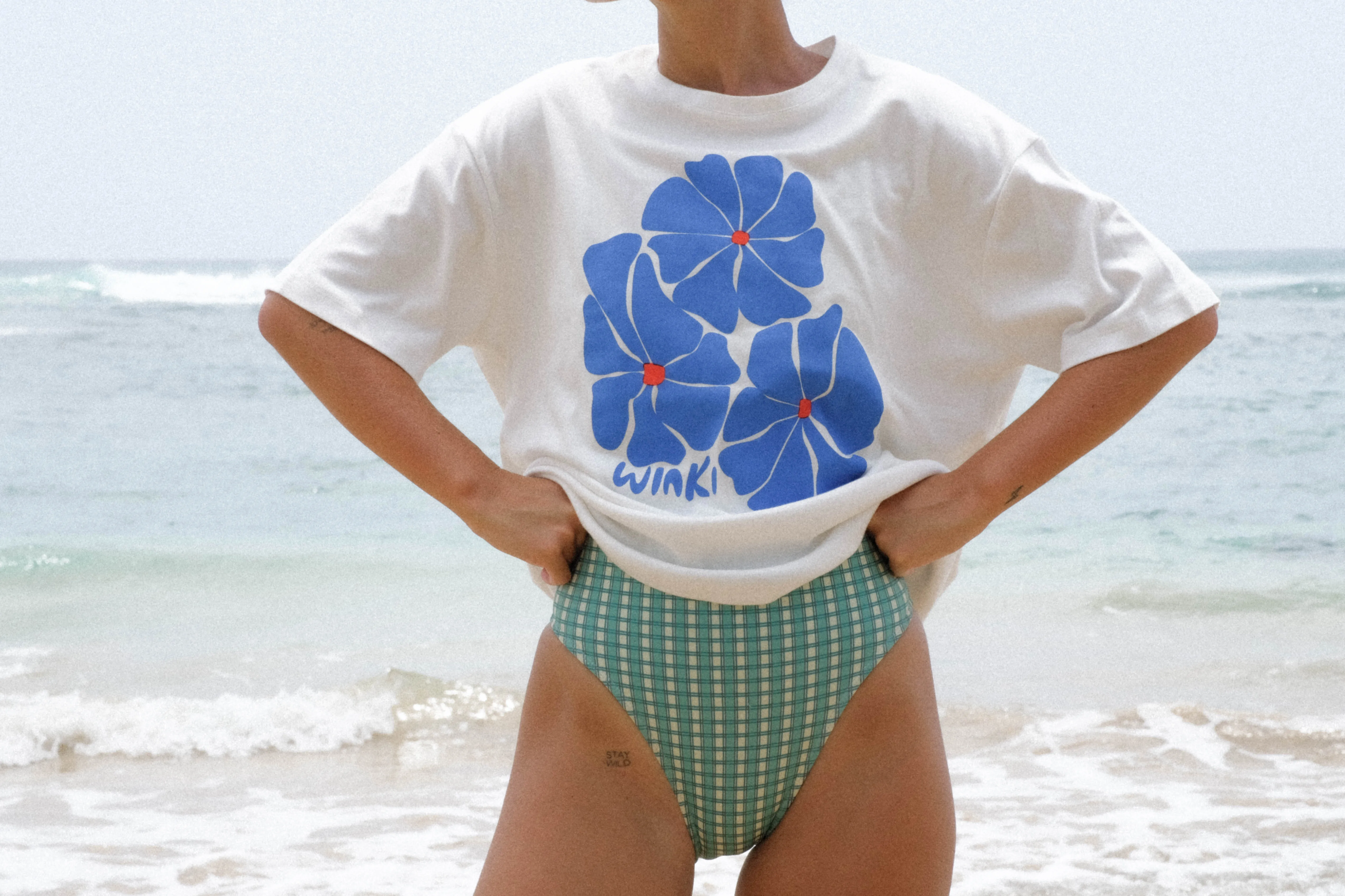Winki Tee