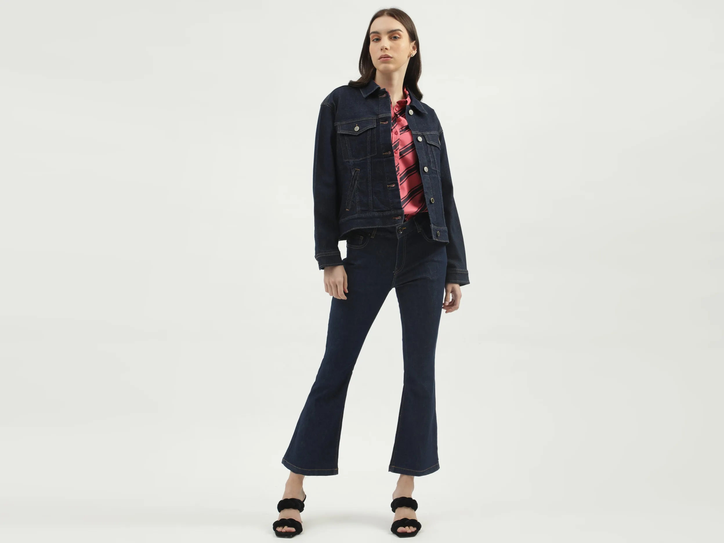 Women's Regular Fit Spread Collar Solid Jackets